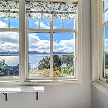 Feriehus 6 Bedroom Lovely In