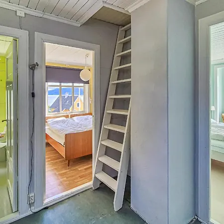 6 Bedroom Lovely In Feriehus